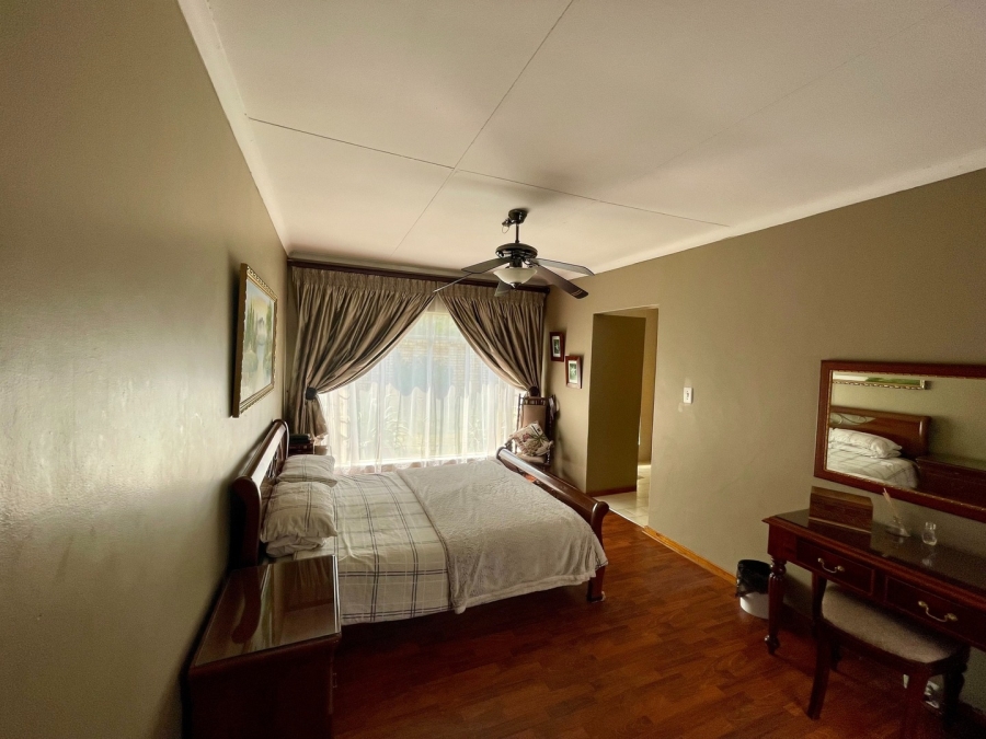 3 Bedroom Property for Sale in Flimieda North West